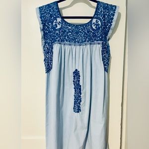 Mi Golondrina Flores Dress Light Blue, Blue Embroidered Short Sleeve Size L